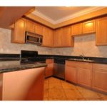 burbank-condo-kitchen